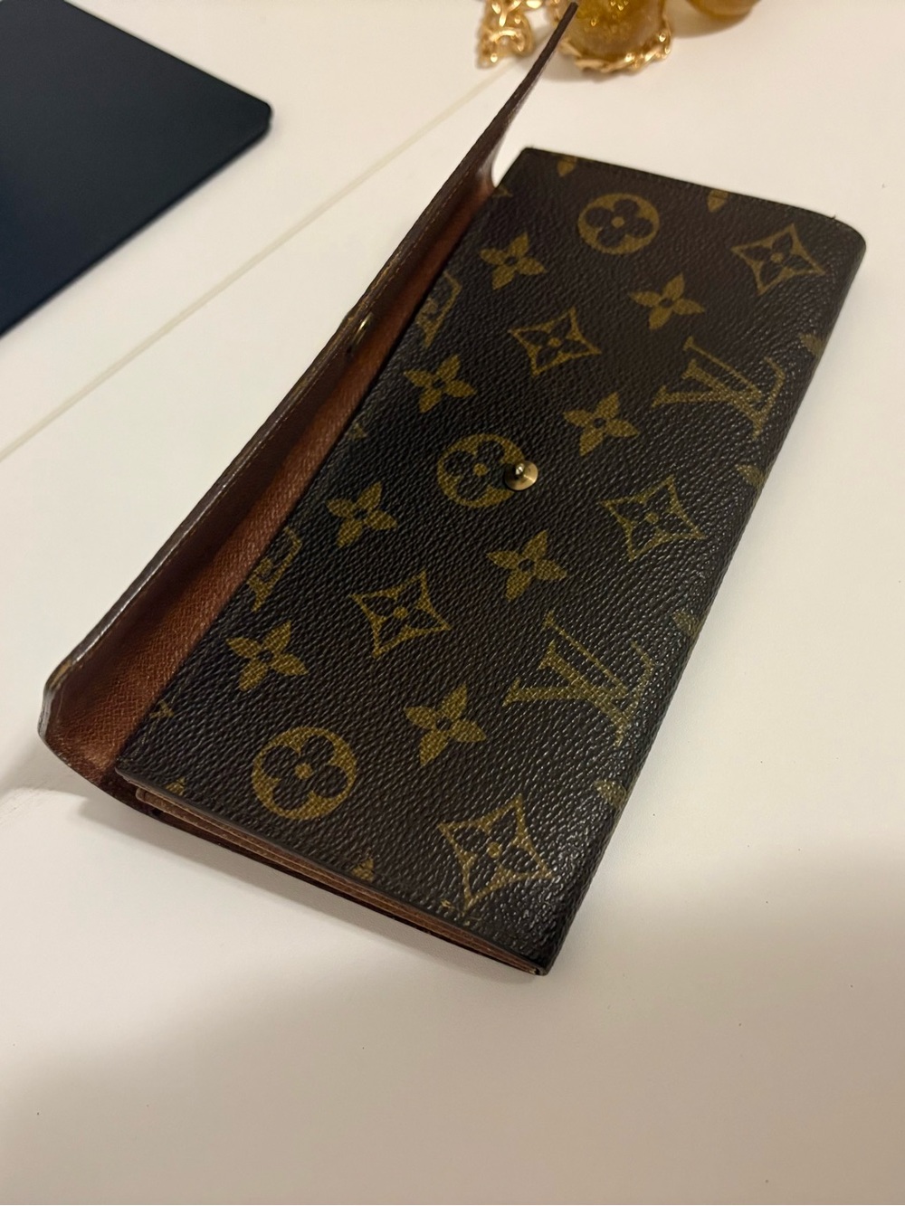 Louis Vuitton Brown Monogram Vintage Sara Chain Wallet Crossbody with Gold Charm - Picture 7 of 10